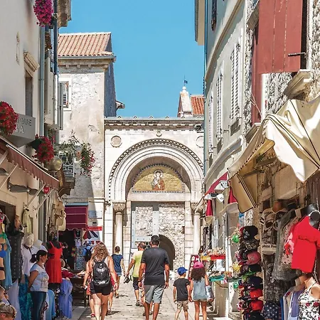 Апартаменты 1 Bedroom Cozy In