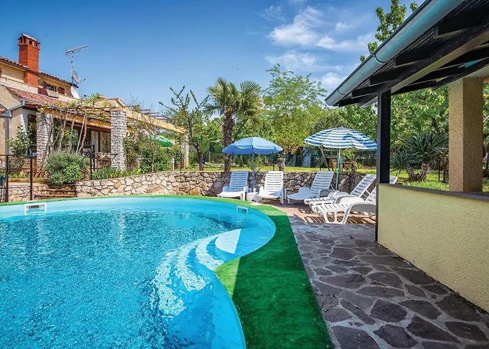 1 Bedroom Cozy In * Пореч