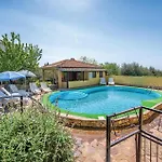 Gorgeous Apartment In Porec Apartamento *