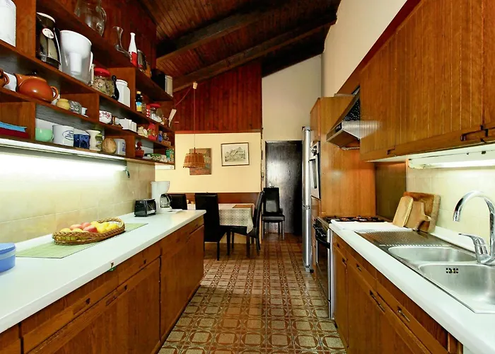 1 Bedroom Cozy Apartment In Porec