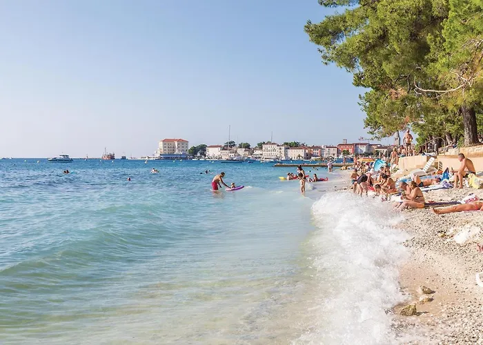 1 Bedroom Cozy Apartment In Porec *