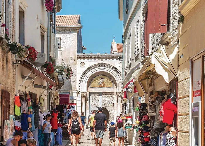 Apartment 1 Bedroom Cozy Apartment In Porec